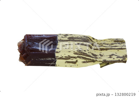 ひと口サイズの清水羊羹（切り抜き透明バック素材） 132800219