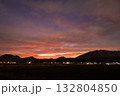 弥彦山 夕日 爆やけ 132804850
