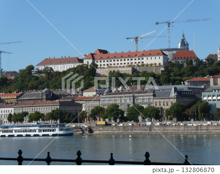 ブダ地区 132806870