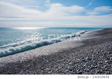 冬の海《三重県 七里御浜 ふれあいビーチ》 132810638