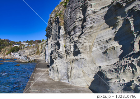 【静岡県】恵比寿島の地層 【静岡県】恵比寿島の地層 132810766