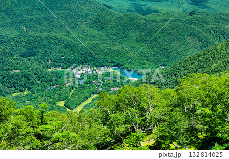 栃木県日光市 奥日光の湯元温泉の景色 栃木県日光市 奥日光の湯元温泉の景色 132814025