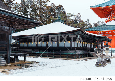 雪の高野山 壇上伽藍 御影堂 雪の高野山 壇上伽藍 御影堂 132814200