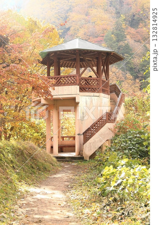 長野県高山村 松川渓谷の八滝展望台 長野県高山村 松川渓谷の八滝展望台 132814925