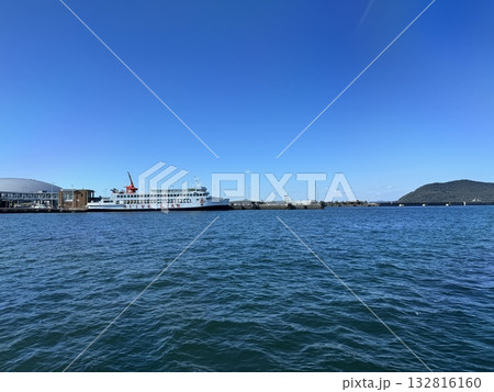 高速艇からの高松港 132816160