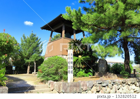 【長崎県】晴天の島原武家屋敷の鐘撞堂(時鐘楼) 【長崎県】晴天の島原武家屋敷の鐘撞堂(時鐘楼) 132820512