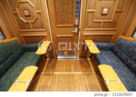 JR九州かわせみやませみ号　やませみ2号車 132820697