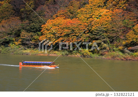 最上川舟下り 紅葉 最上川舟下り 紅葉 132822121