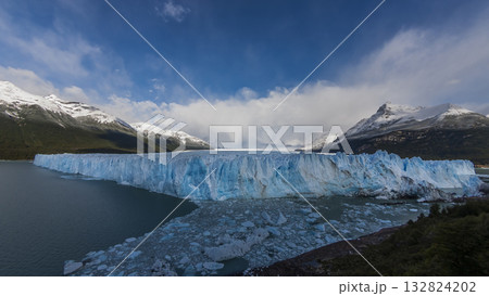 Perito Moreno Glacier, Los Glaciares National Park, Santa Cruz Province, Patagonia Argentina. Perito Moreno Glacier, Los Glaciares National Park, Santa Cruz Province, Patagonia Argentina. 132824202