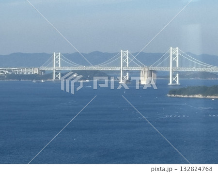 香川から見た瀬戸大橋 132824768