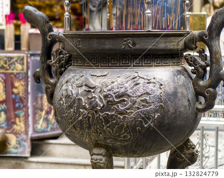 台湾・台南市 台湾首廟天壇の香炉 / Tiantan Tiangong Temple. Tainan 132824779