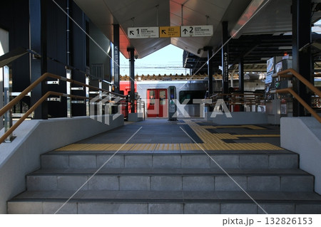 JR筑肥線　浜崎駅 132826153