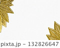 白い背景と茶色の葉 132826647