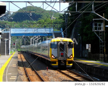 2008.9.12 内房線竹岡駅 E257系特急さざなみ号 132828282