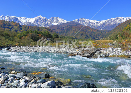 白馬三山と三段紅葉 白馬三山と三段紅葉 132828591