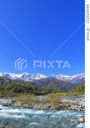 白馬三山と三段紅葉 132828598