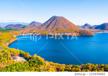 榛名山（秋）：掃部ヶ岳・硯岩からの眺め 132830882