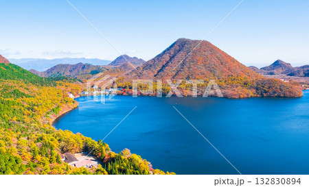 榛名山(秋):掃部ヶ岳・硯岩からの眺め 榛名山(秋):掃部ヶ岳・硯岩からの眺め 132830894