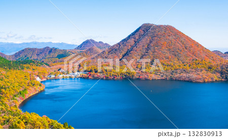 榛名山（秋）：掃部ヶ岳・硯岩からの眺め 132830913