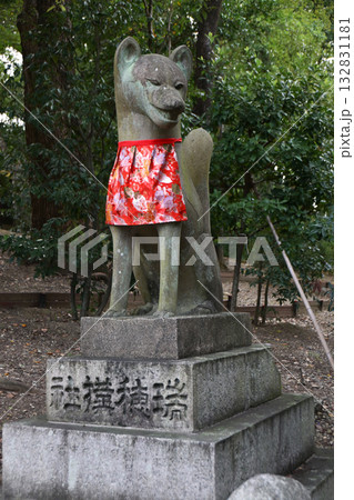 伏見稲荷大社のお稲荷様(京都府) 132831181