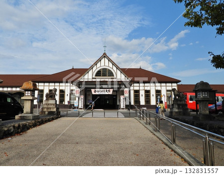JR土讃線琴平駅の駅舎 132831557