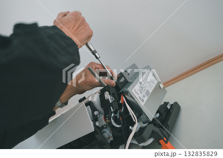 installation of an air conditioner 132835829