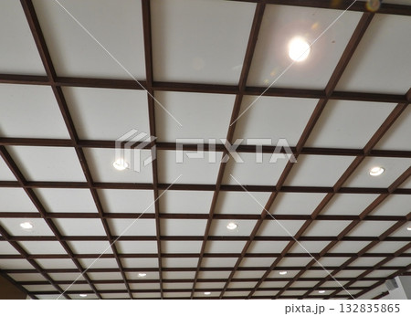 JR土讃線琴平駅の格子天井 132835865