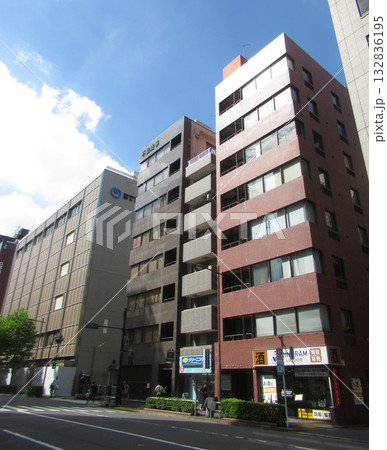 神田多町二丁目付近 132836195