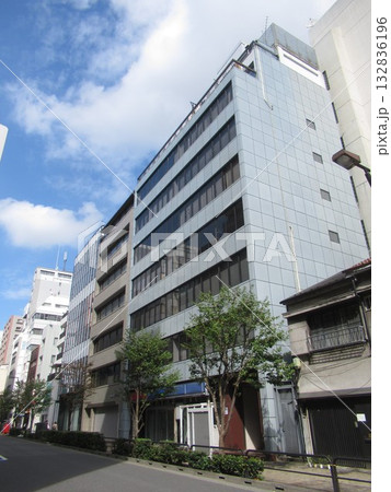 神田多町二丁目付近 132836196