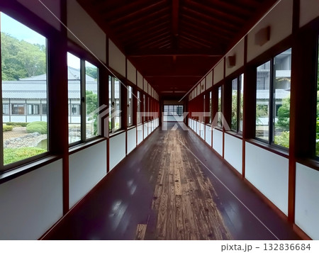 曹洞宗大本山總持寺の百間廊下 132836684