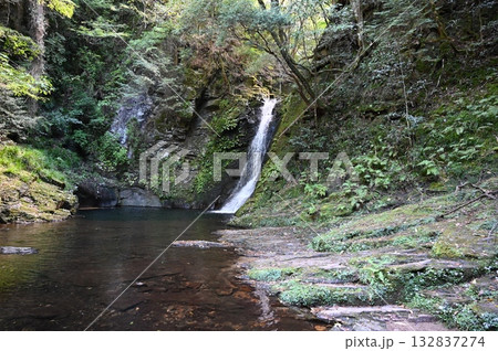 赤目四十八滝　赤目五瀑　琵琶滝 132837274