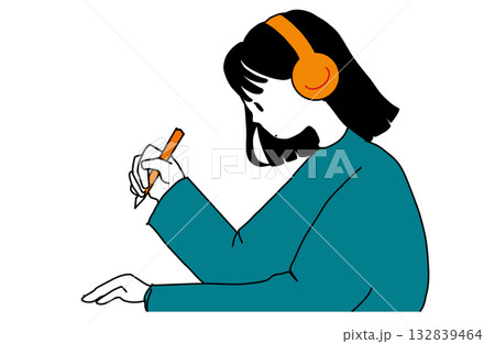 ヘッドフォンをつけて集中して勉強する女の子 132839464