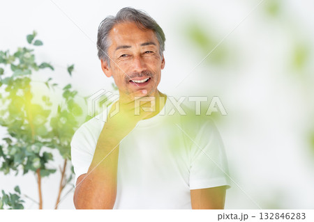 メンズビューティー　マッサージ　男性 132846283