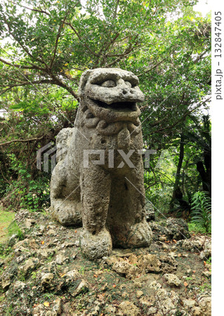富盛の石彫大獅子 132847405