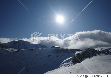 立山山頂から見た太陽 132847651