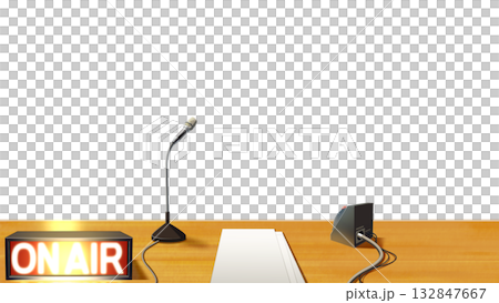 透過された、ラジオブースのテーブル 132847667