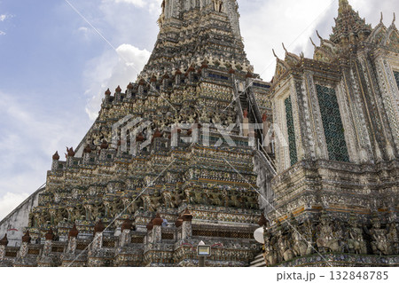 ワット・アルン（暁の寺） 132848785