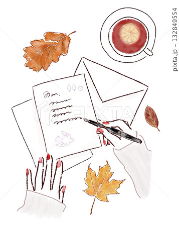 手紙　書く　秋　手　紅茶　レモン 132849554