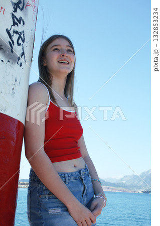 young pretty adults chilling on beach, lifestyle people concept 132853234