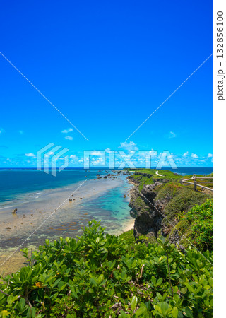 宮古島の南東端 東平安名崎 132856100