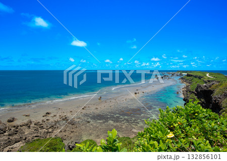 宮古島の南東端 東平安名崎 132856101