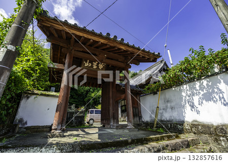 竹田の町並み　正覚寺　山門　大分県竹田市 132857616