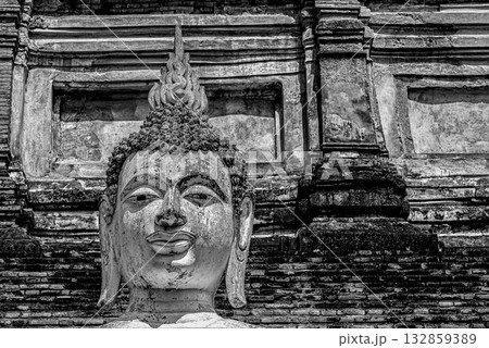 Ancient Buddha Statue in Black and White 132859389
