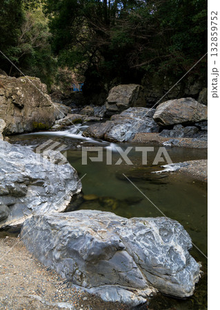 高槻市　摂津峡の風景 132859752