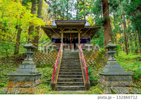 初秋の櫻松神社　岩手県八幡平市 132860712