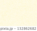 和紙テクスチャ・背景・蒸栗色・薄黄色・ベージュ 132862682