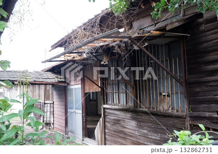 放置された廃屋 132862731