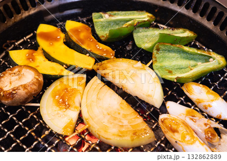 おいしい焼き肉屋の野菜焼き おいしい焼き肉屋の野菜焼き 132862889