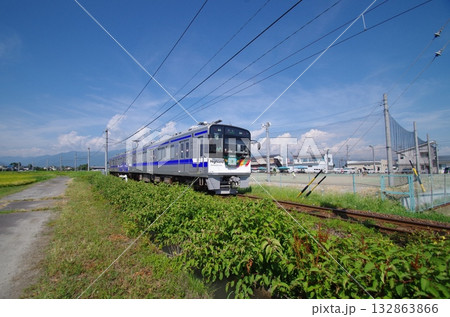 上高地線の電車 132863866