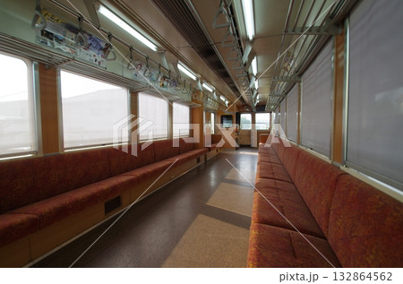 わたらせ渓谷鉄道の列車内 わたらせ渓谷鉄道の列車内 132864562